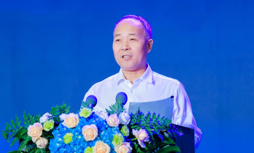 啟航新征程 點亮新賽道丨花花牛乳業(yè)集團參加第十四屆中國奶業(yè)大會暨D20峰會，榮獲“中國乳制品生產企業(yè)現(xiàn)代化等級5A級”評定殊榮