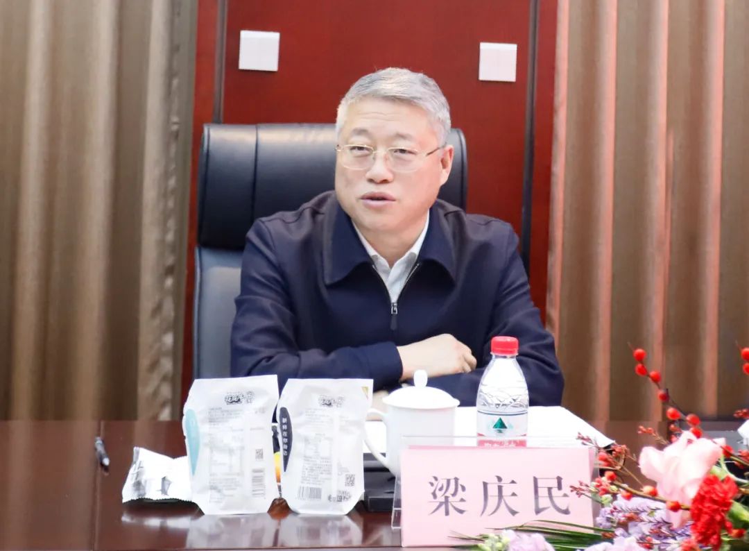 新年開新局 合作促發(fā)展丨佳木斯市委常委、副市長閆志剛一行蒞臨花花牛乳業(yè)集團及佳田企業(yè)考察座談