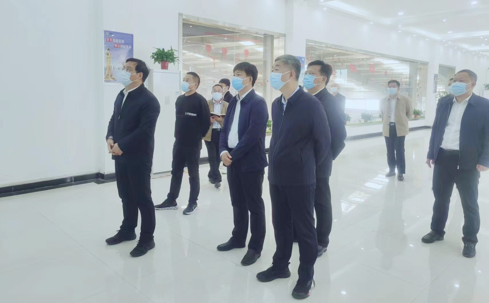 駐馬店市委副書記、市長李躍勇一行 蒞臨花花牛乳業(yè)集團新蔡豫信瑞亞牧場調(diào)研