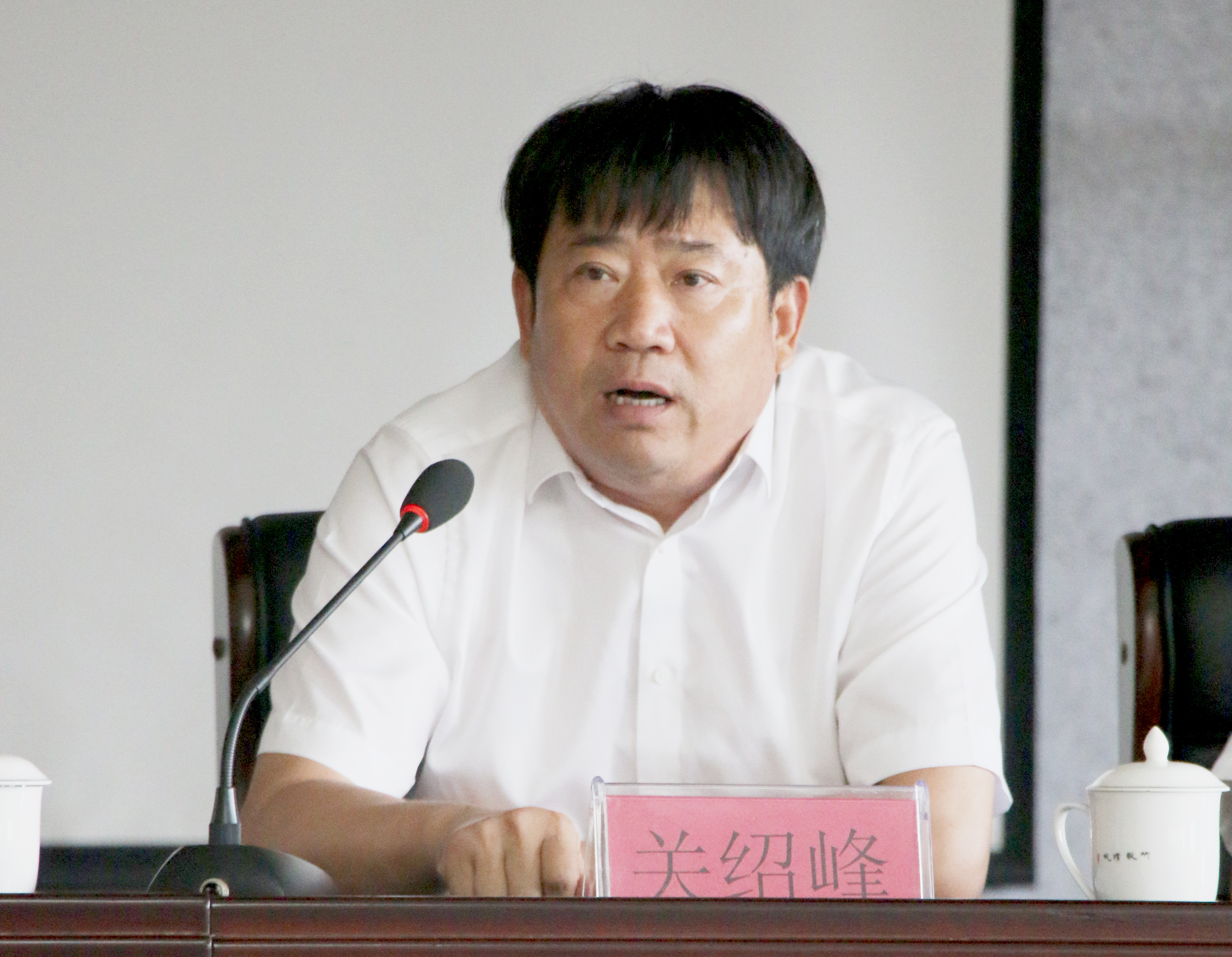 揚帆再起航 | 花花牛乳業(yè)集團養(yǎng)殖、飼料事業(yè)部2019上半年總結(jié)表彰暨下半年工作部署大會隆重召開