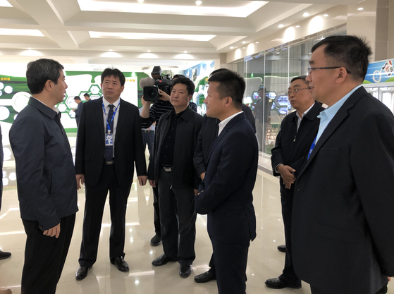 河南省委副書記、省長陳潤兒一行蒞臨 花花牛集團魯山瑞亞牧業(yè)有限公司視察調(diào)研